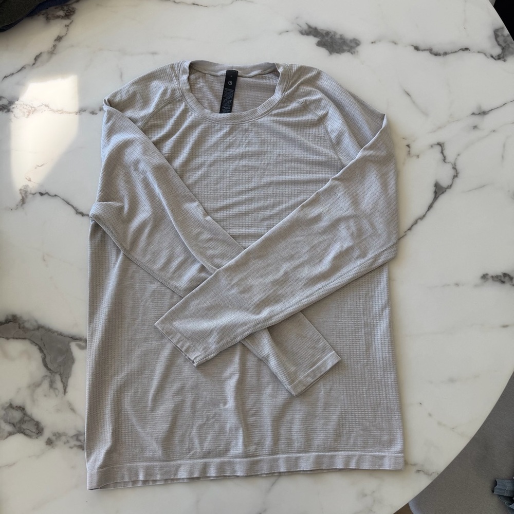 Lululemon Men’s Metal Vent Tech Long Sleeve